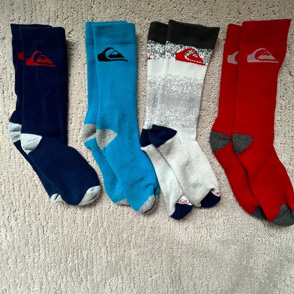 QuickSilver socks all together one price - Picture 3 of 3